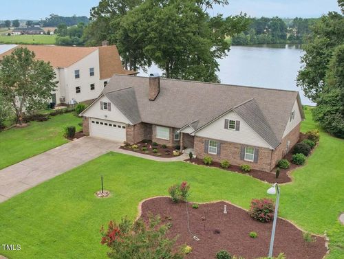 104 Park Pl, Goldsboro, NC, 27534-7365 | Card Image