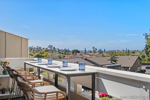 2874 Luciernaga St, Carlsbad, CA, 92009-5947 | Card Image