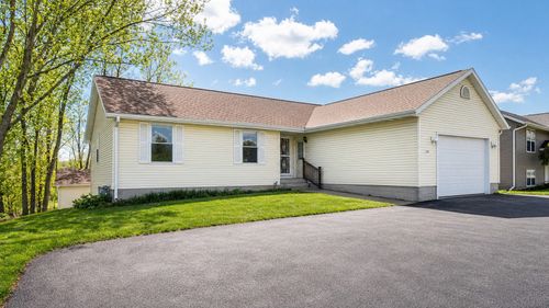 2416 C Street Sw, Cedar Rapids, IA, 52404 | Card Image
