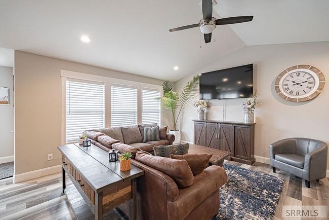 544 Washington Loop, House other with 5 bedrooms, 3 bathrooms and 2 parking in Rigby ID | Image 8