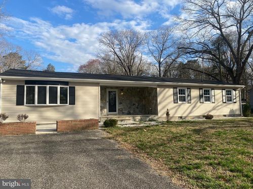 24247 Old Meadow Rd, SEAFORD, DE, 19973-7921 | Card Image