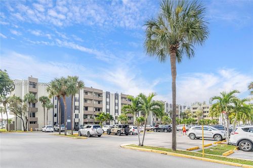 apt-2162-10000 Nw 80th Ct, Hialeah Gardens, FL, 33016-2272 | Card Image