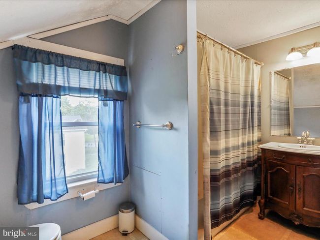 12225 Upper Georges Creek Rd Sw, House other with 3 bedrooms, 2 bathrooms and null parking in FROSTBURG MD | Image 4