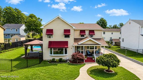 4 Mills Ave, Port Monmouth, NJ, 07758-1114 | Card Image