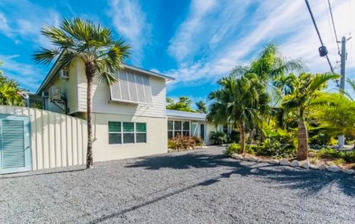 2635 Koehns Ave, Big Pine Key, FL, 33043-6223 | Card Image