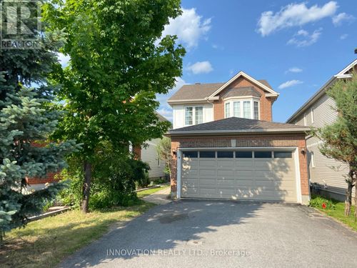 11 Cedar Park St, Ottawa, ON, K2C4C2 | Card Image