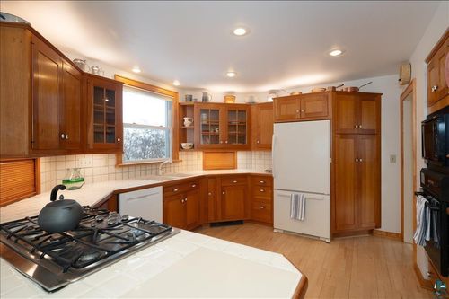 2931 Greysolon Rd, Duluth, MN, 55812 | Card Image