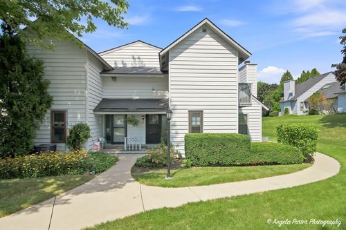 742-742 Glen Way, Gurnee, IL, 60031-3127 | Card Image