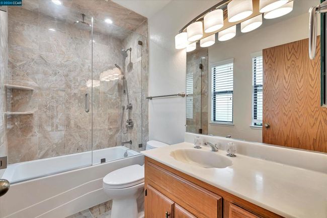 1056 Camino Verde Cir, Townhouse with 3 bedrooms, 4 bathrooms and 2 parking in Walnut Creek CA | Image 4