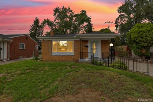 12705 Beaverland St, Detroit, MI, 48223-3001 | Card Image