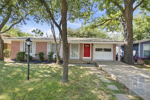 7604 Delafield Ln, Austin, TX, 78752-1313 | Card Image