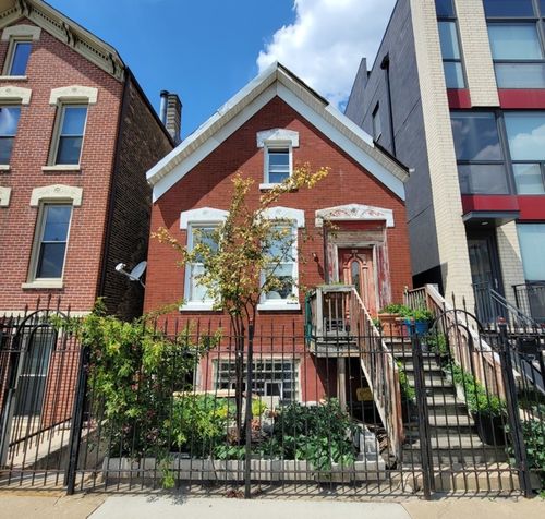 1636 Augusta Blvd, CHICAGO, IL, 60622-3806 | Card Image