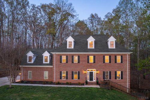 1089 Howards Scenic Trl, Forest, VA, 24551-4640 | Card Image