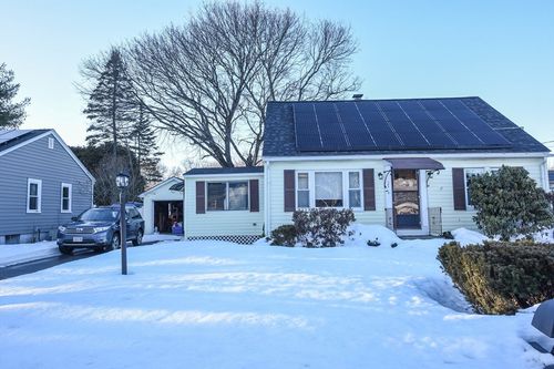 35 Beverly Ave, Uxbridge, MA, 01569-1155 | Card Image