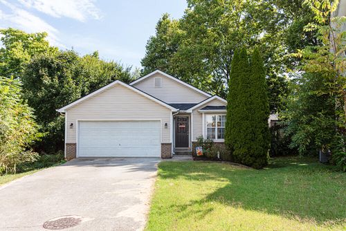 2705 Michelle Park, Lexington, KY, 40511-8642 | Card Image