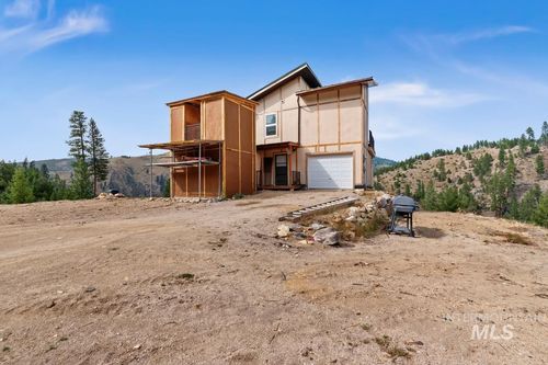 7 Scenic Rim Cir, Lowman, ID, 83637-1000 | Card Image