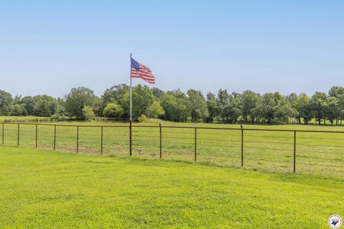 183 County Road 4309, De Kalb, TX, 75559-5631 | Card Image