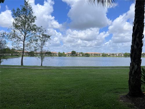 apt-102-5061 Wiles Rd, Coconut Creek, FL, 33073-4213 | Card Image