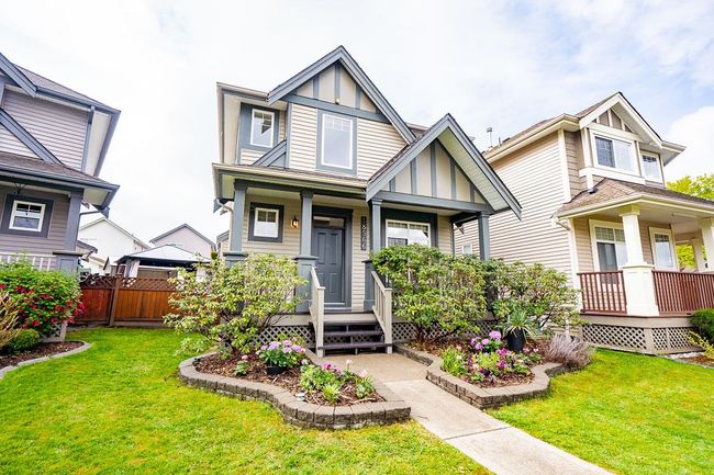 18566 67 A Avenue, House other with 5 bedrooms, 3 bathrooms and 3 parking in Surrey BC | Image 2