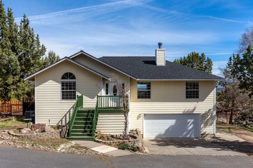 3244 Sw 34th St, Redmond, OR, 97756-8014 | Card Image