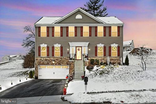 568 Monocacy Trl, SPRING GROVE, PA, 17362-1512 | Card Image
