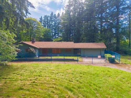 2451 141 St, Surrey, BC, V4P2E5 | Card Image