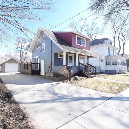 230 10th Ave Ne, Rochester, MN, 55906-4447 | Card Image