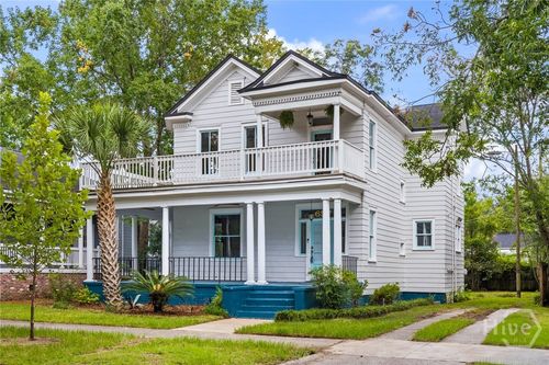 657 E Henry St, Savannah, GA, 31401-7036 | Card Image