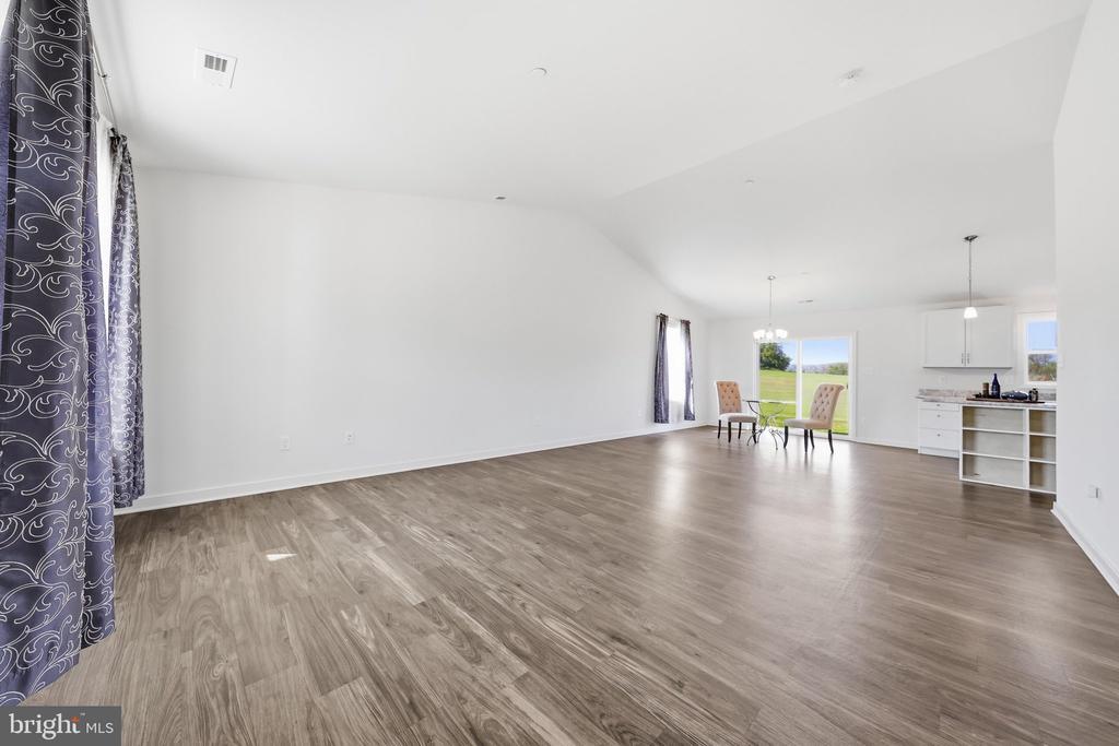 Residential in CLEAR SPRING 5