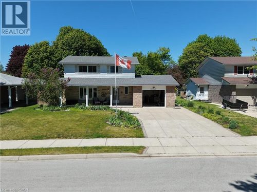 353 Crawford Street, Port Elgin, ON, N0H2C2 | Card Image
