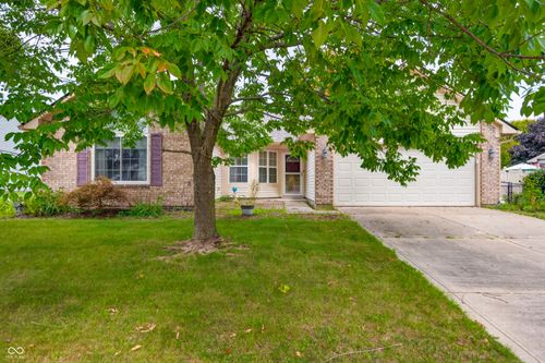 1240 Matthews Ct, Franklin, IN, 46131-7314 | Card Image