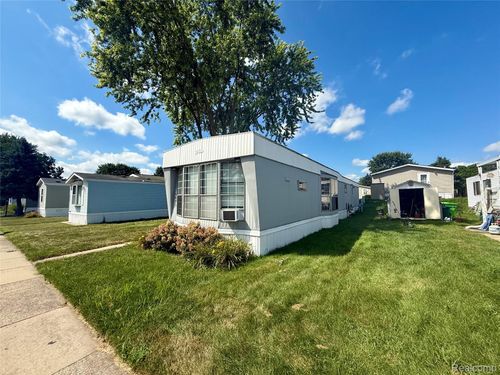25635 Monroe St, Novi, MI, 48375-2041 | Card Image