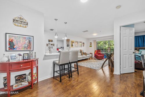 8-206-940 Village Trl, PORT ORANGE, FL, 32127-9376 | Card Image