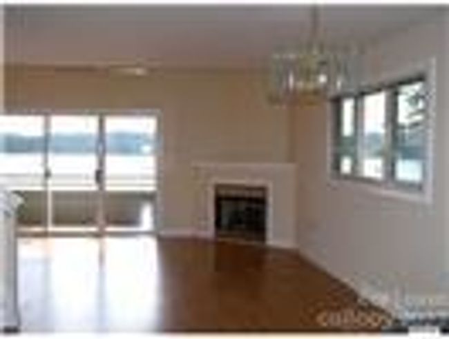 14055 Queens Harbor Rd, Townhouse with 3 bedrooms, 4 bathrooms and null parking in Charlotte NC | Image 4