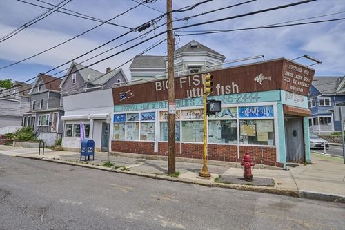 55 Elm St, Somerville, MA, 02144 | Card Image
