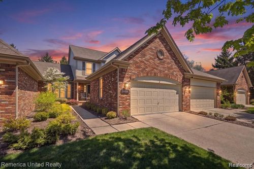 39656 Village Run Dr, Northville, MI, 48168-3441 | Card Image