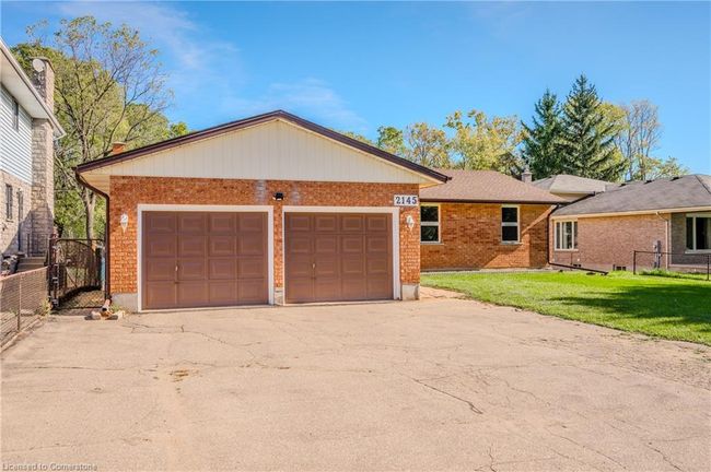 2145 Coronation Blvd, House other with 4 bedrooms, 2 bathrooms and 10 parking in Cambridge ON | Image 4