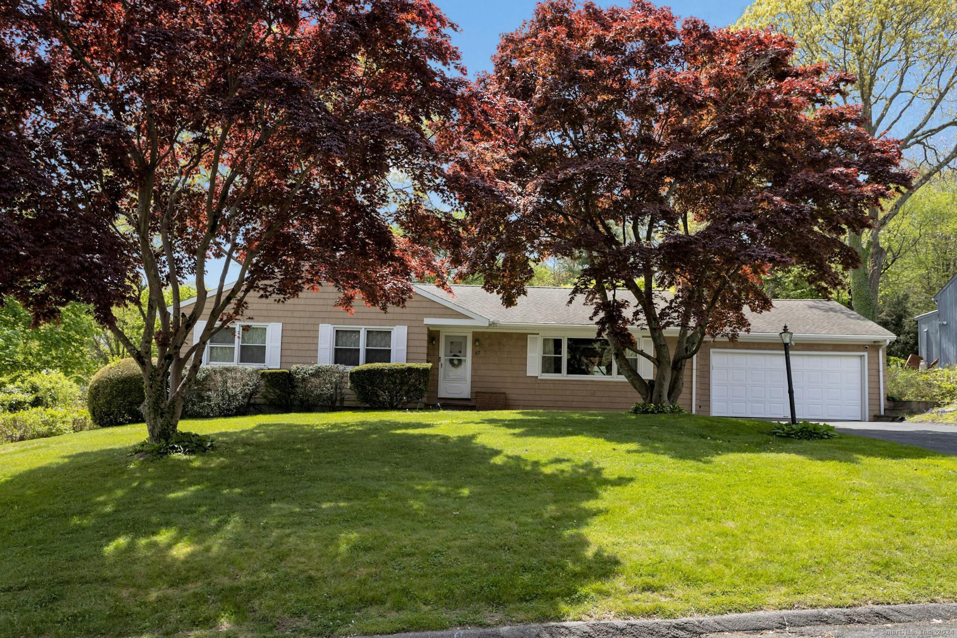 Janice Rd, Stamford, CT 06905