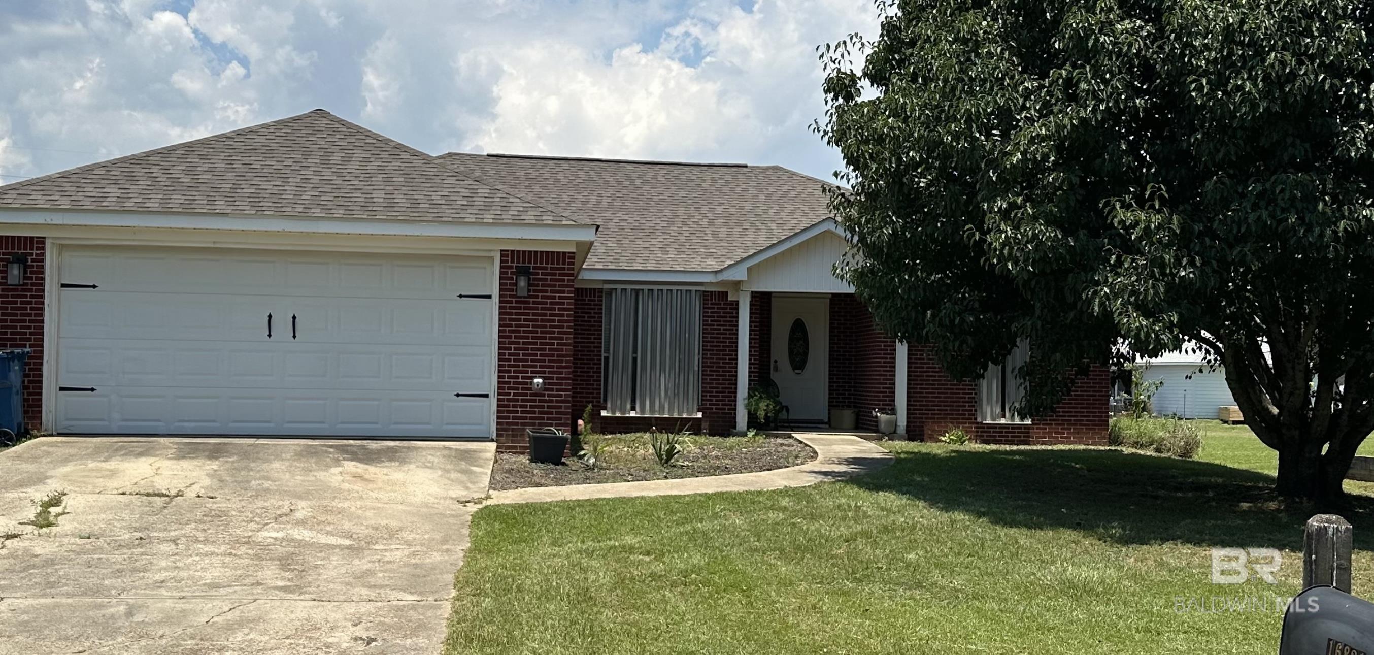 Patricia Dr, Gulf Shores, AL 36542
