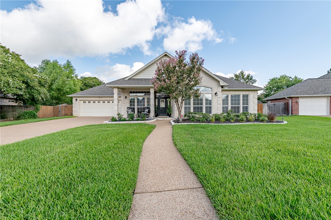 Plum Hollow Dr, College Station, TX 77845
