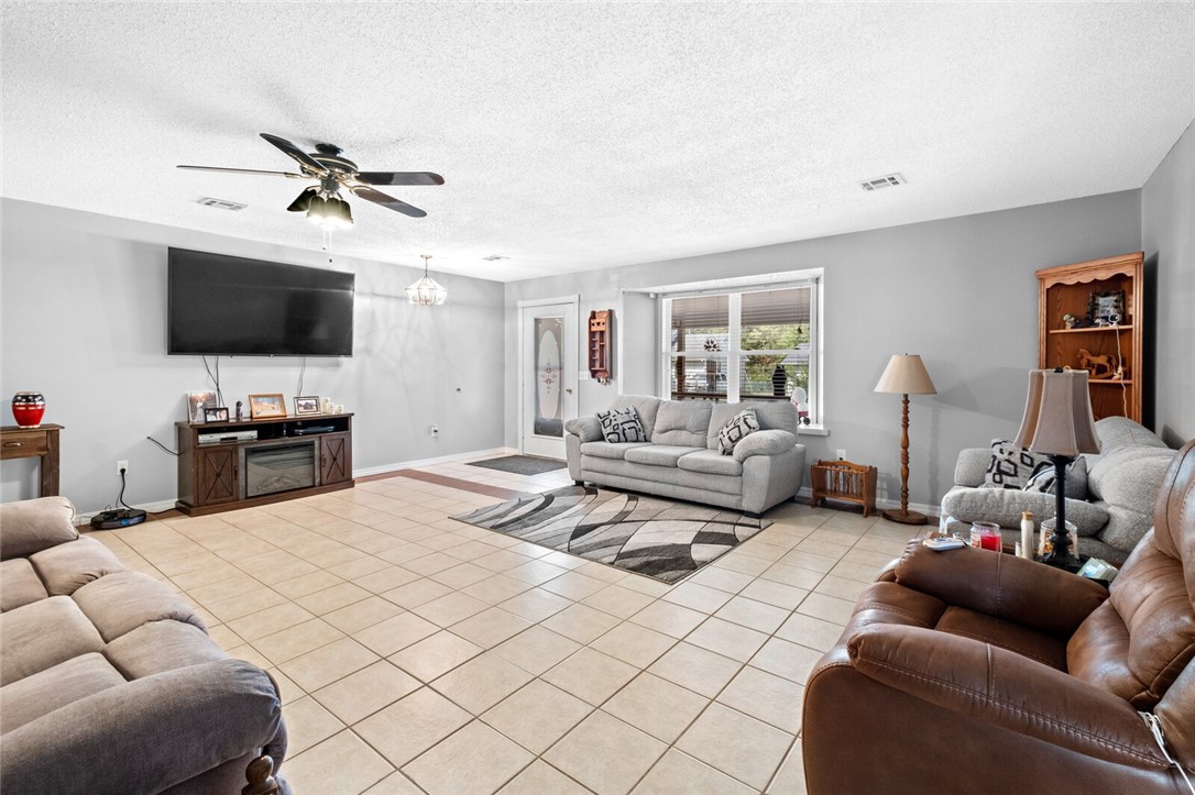 4th Ave, Gravette, AR 72736