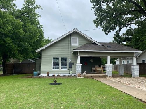702 Avenue J, Brownwood, TX, 76801-3518 | Card Image