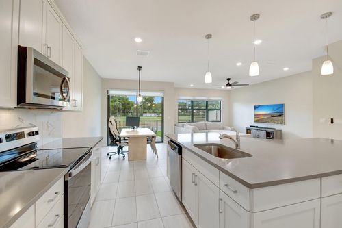 2138 Appleton Cir S, Oakland Park, FL, 33309-1008 | Card Image