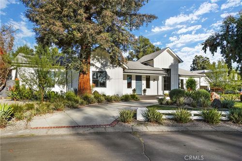 11121 Valley Spring, North Hollywood, CA, 91602 | Card Image