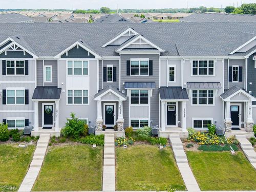 10723 Violet Dr, Saint John, IN, 46373 | Card Image