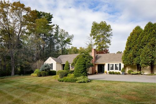 2 Ledgewood Rd, Lakeville, CT, 06039-2208 | Card Image