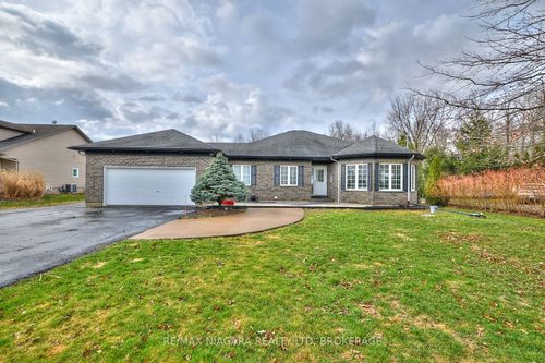 637 Carl Rd, Port Robinson, ON, L0S1K0 | Card Image