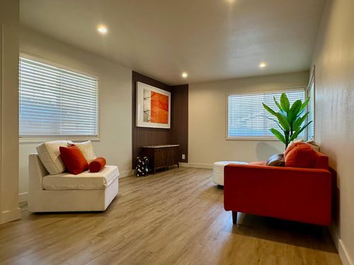 8105 La Riviera Drive, Sacramento, CA, 95826 | Card Image