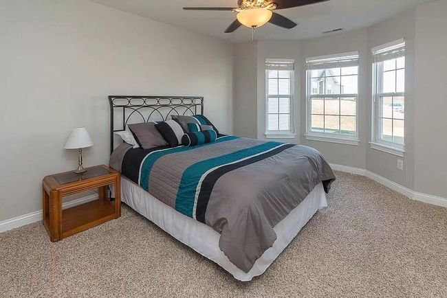 UNIT-100 - 9756 Clover Ct, Condo with 3 bedrooms, 2 bathrooms and null parking in Fishers IN | Image 10