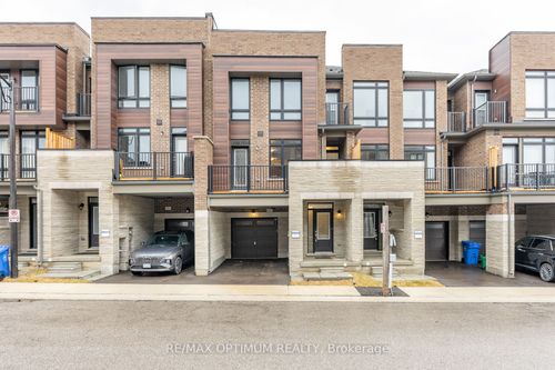 15 Gunton Street, Aurora, ON, L4G4A9 | Card Image